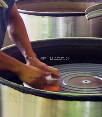 琉璃艺术冷加工4