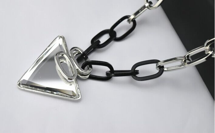 夸张欧美几何三角锁骨链2