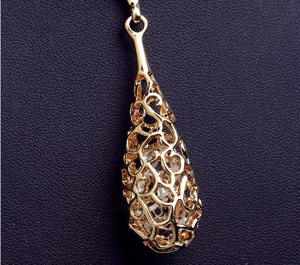 2015镂空水滴内嵌小水晶毛衣链2