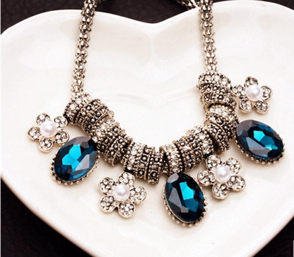 水晶梅花短款项链毛衣链2