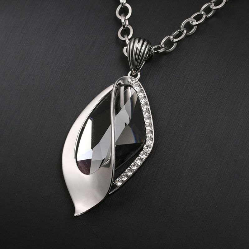 新款斧头水晶挂件