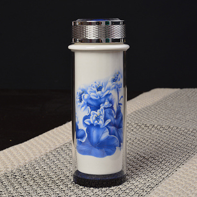 1453067664_2108777965